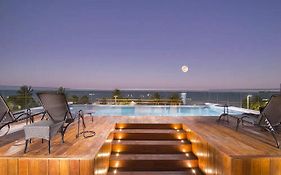 Flats individuais a beira mar do Cabo Branco